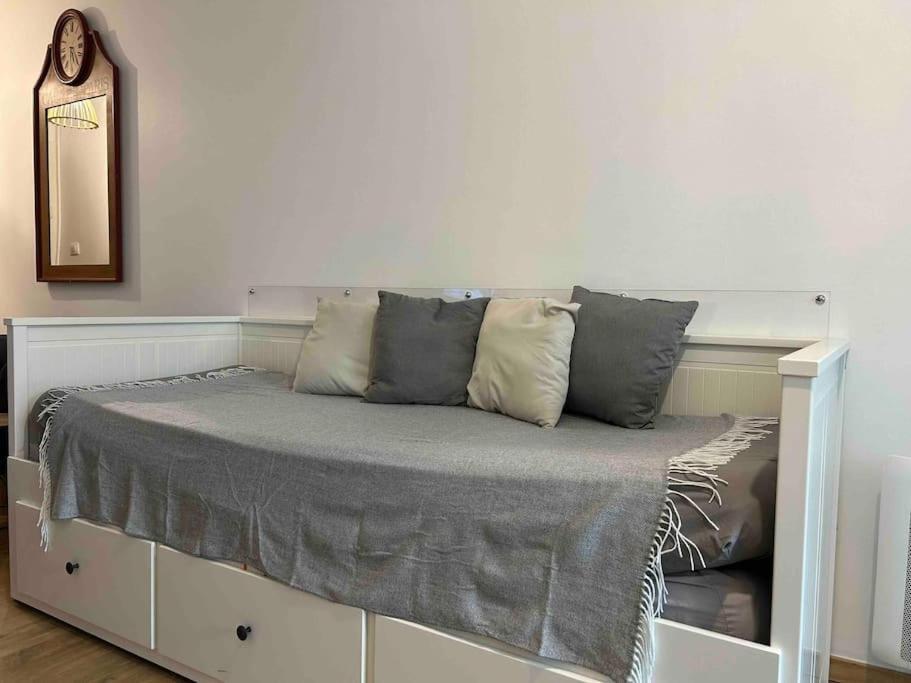 Location Studio, Lyon-La Mulatiere ภายนอก รูปภาพ